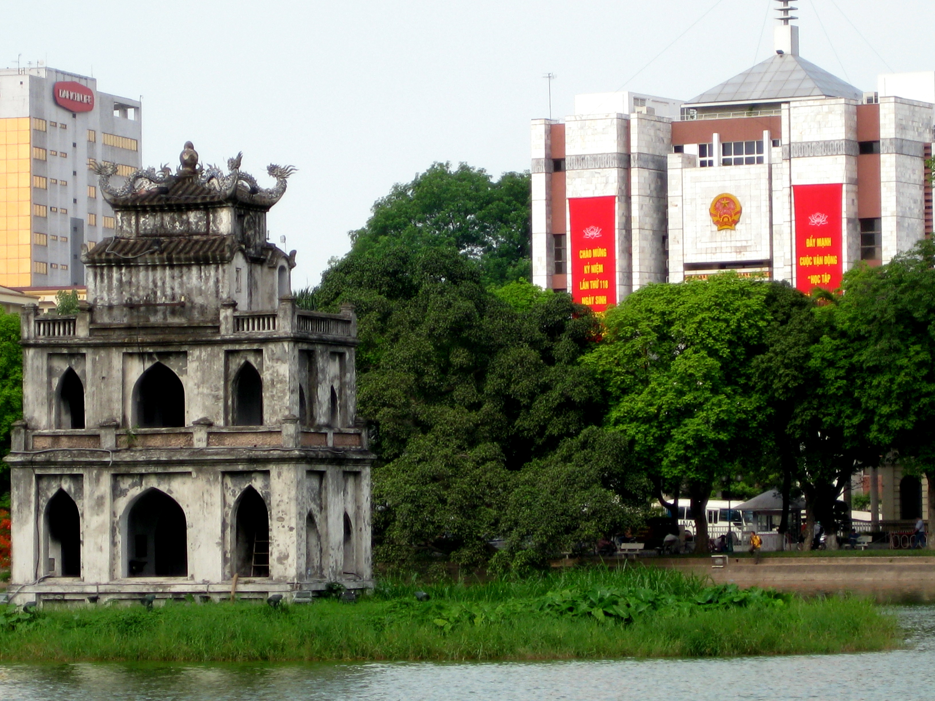 Hoan Kiem Lake